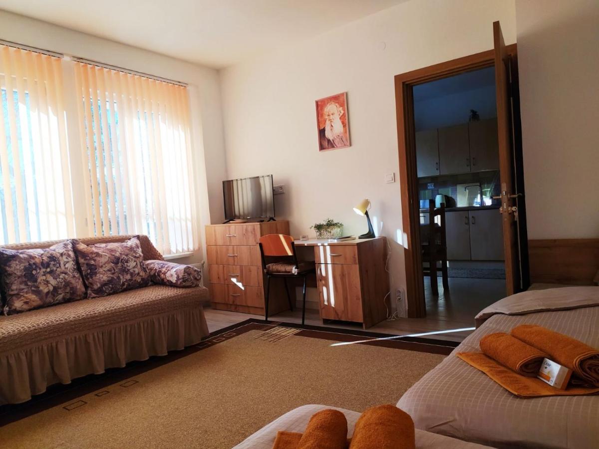 Дом За Гости Осогово Apartment Kyustendil Luaran gambar